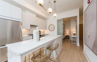 5-bedroom apartment in Logan Avenue for C$1,103,000