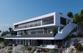 A private villa on the shores of the Mediterranean Sea (Crete, Greece) with 7 bedrooms for 5,500,000 €