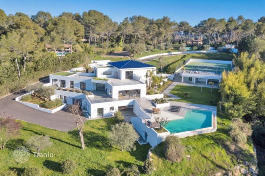 Villa For Sale In Mougins, France — Listing #1753260