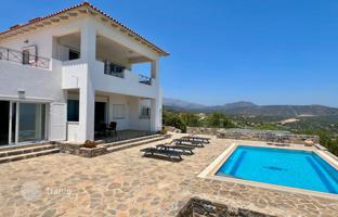 4-bedroom villa 180 m² in Kalo Chorio for 750,000 €