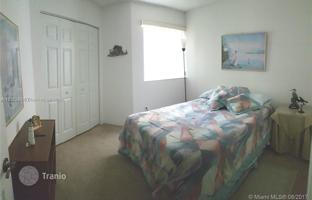 3-bedroom apartments in condo 141 m² in Homestead for $319,000