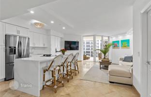 2-bedroom apartments in condo 144 m² in Miami Beach for $1,900,000