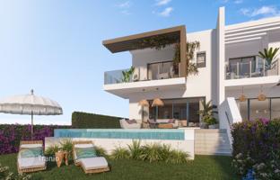 3-bedroom villa 243 m² in Estepona for 957,000 €