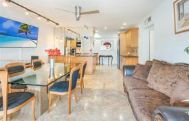 Apartment – Hollywood, Florida, USA for $399,000