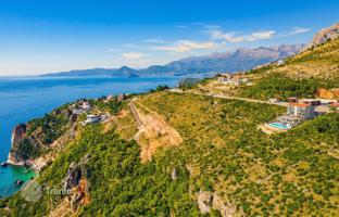 Land plot 3,350 m² in Reževići for 1,060,000 €