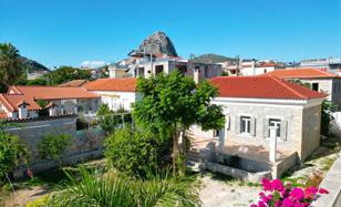 Elegant house with a garden in the center of Asini, Messinia, Greece for 280,000 €