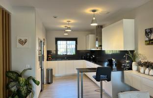 4-bedroom townhouse 377 m² in San Roque for 869,000 €