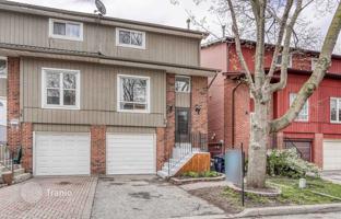 3-bedroom townhouse in North York for C$1,607,000