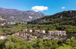 2-bedroom apartment 85 m² in Markovići for 246,000 €