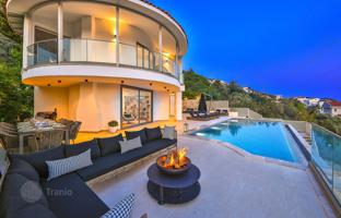5-bedroom villa 300 m² in Kalkan for 65,063,000 TRY