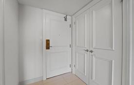 Apartment – Yonge Street, Toronto, Ontario,  Canada for C$1,132,000
