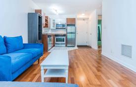Apartment – Fleet Street, Old Toronto, Toronto,  Ontario,   Canada for C$790,000
