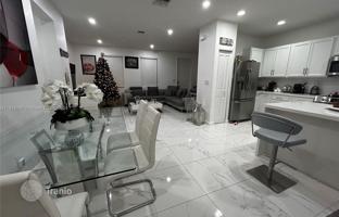 4-bedroom house 177 m² in Miami for $500,000
