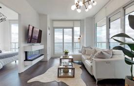 Apartment – Lake Shore Boulevard West, Etobicoke, Toronto,  Ontario,   Canada for C$1,212,000