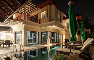 4-bedroom townhouse 450 m² in Choeng Thale for 51,506,000 TRY