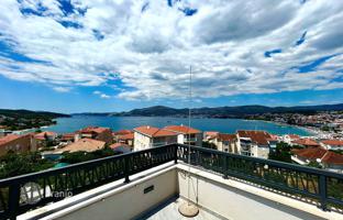 2-bedroom apartment 78 m² in Split-Dalmatia County for 370,000 €