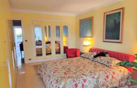 Apartment – Villefranche-sur-Mer, Côte d'Azur (French Riviera), France for 1,950,000 €
