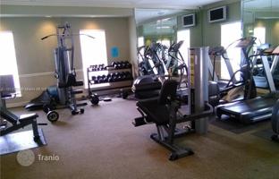 2-bedroom apartments in condo 93 m² in Coral Springs for $268,000