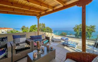 Two-storey apartment just 20 m from the beach, Xylokastro, Peloponnese, Greece for 350,000 €