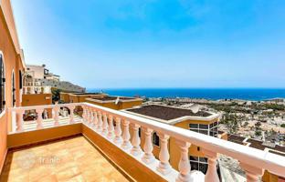 5-bedroom villa 187 m² in Costa Adeje for 600,000 €