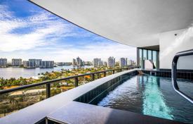 Condo – Collins Avenue, Miami, Florida,  USA for $4,800,000