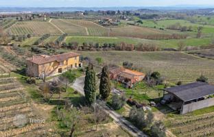 4-bedroom country house 684 m² in Montepulciano for 1,300,000 €