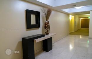 2-bedroom apartments in condo 106 m² in Collins Avenue for $1,100,000