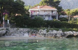 5-bedroom villa 320 m² in Pelješac. Price on request