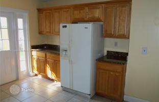 4-bedroom house 197 m² in Miami for $654,000