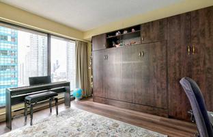 2-bedroom apartment in Harbour Square for C$1,202,000