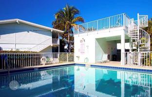 1-bedroom apartments in condo 56 m² in Florida for $389,000