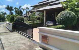 3-bedroom villa 500 m² in Bang Tao Beach for 1,195,000 €