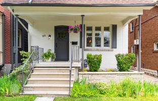 8-bedroom house in Old Toronto for C$2,453,000