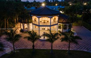 8-bedroom house 545 m² in Davie for $2,995,000