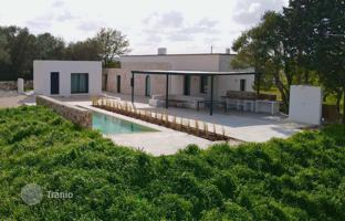 6-room apartment 130 m² in Ostuni for 760,000 €