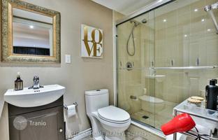 10-bedroom townhouse in Scarborough for C$1,275,000