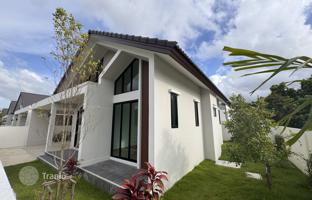 3-bedroom house 252 m² in Si Sunthon for $196,000