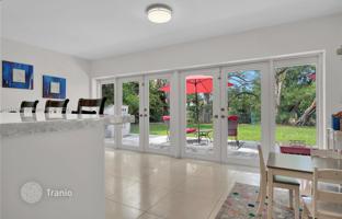 3-bedroom house 235 m² in South Miami for $1,450,000