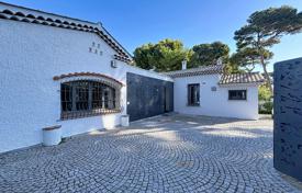 5-bedroom cottage in Cap d'Antibes. Price on request