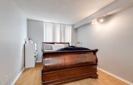 Apartment – Bay Street, Old Toronto, Toronto,  Ontario,   Canada for C$802,000