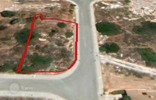 Land plot 858 m² in Germasogeia for 1,500,000 €