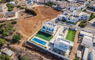 4-bedroom villa in Paralimni for 630,000 €