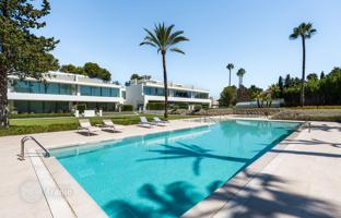 4-bedroom villa 383 m² in Marbella for 4,800,000 €