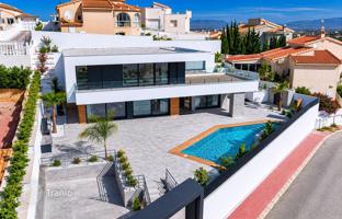 4-bedroom villa 203 m² in Rojales for 1,150,000 €