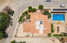 impressive 4-Bedroom Detached Villa with Title Deeds located on a large plot in Vrysoulles Village for 368,000 €