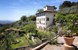 Exclusive hillside historic villa with gardens near the center of Florence, Italy for 4,800,000 €
