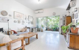 4-bedroom apartment 109 m² in Tel Aviv for $1,626,000