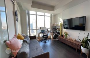 4-bedroom apartment in Richmond Street West for C$964,000