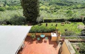 Spacious villa with panoramic views and a pool in Bagno a Ripoli, Tuscany, Italy for 2,850,000 €