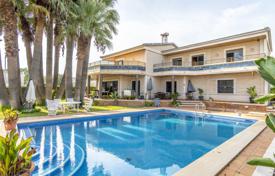 Villa with swimming pool, 900m to the sea, Alicante for 995,000 €